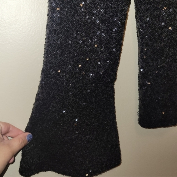 BB Dakota Black Bell Sleeve Sequin Top - Picture 5 of 12